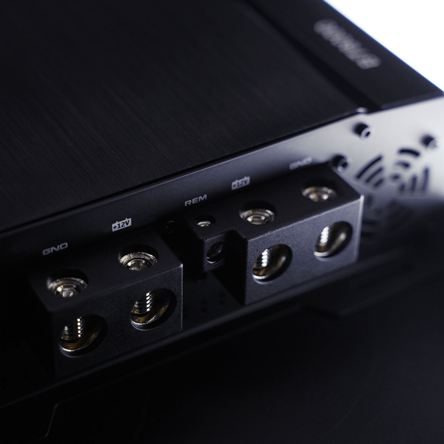 8000 WATT CLASS D MONOBLOCK AMPLIFIER